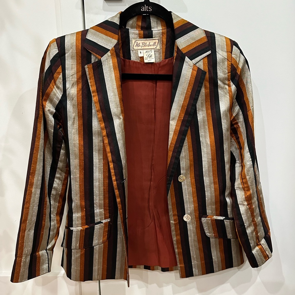 Vintage 1960’s Mr. Blackwell striped blazer 100% silk (Sz 6)